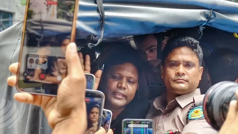 ধানমন্ডি ৩২ নম্বরে শ্রদ্ধা জানাতে এসে যুবলীগ কর্মী আটক